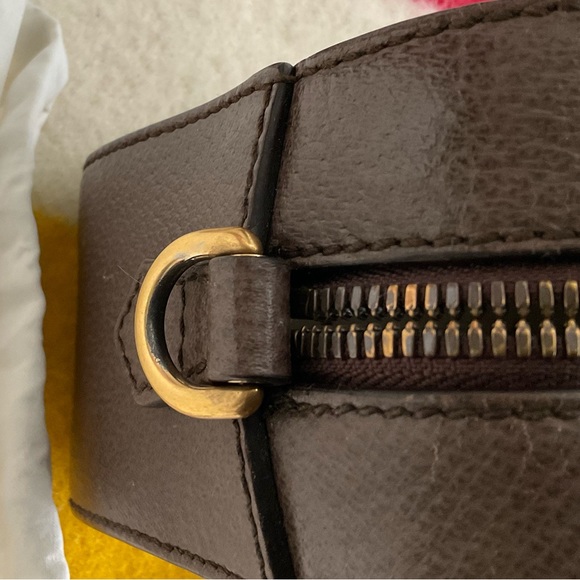 SOLD - $1️⃣1️⃣0️⃣0️⃣ direct- Authentic Gucci crossbody bag - unisex - Picture 9 of 16